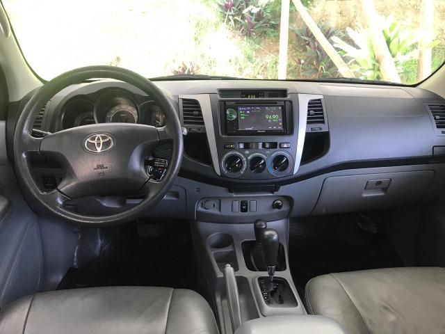 Toyota Hilux CD D4- D 4X4 3.0 TDI diesel automático - Foto 9