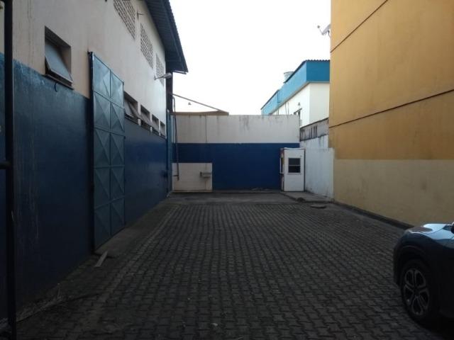 Simone Freitas Imóveis- Vende-se Galpão no Aterrado- Volta Redonda - Foto 4