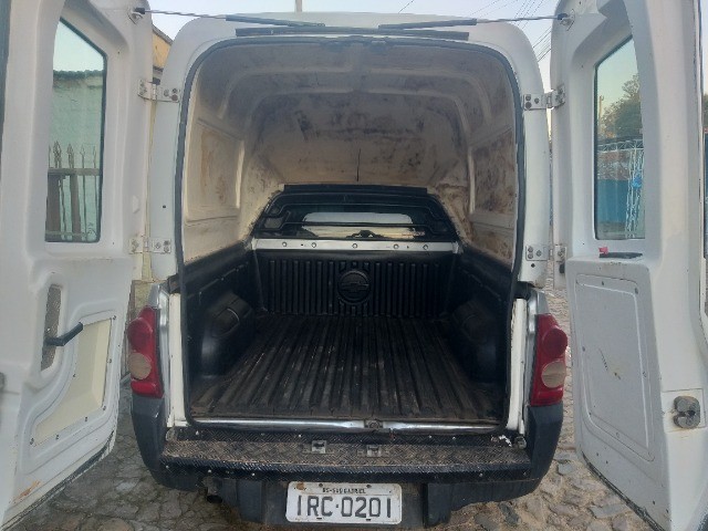 VENDO MONTANA 1.4 COM DIREÇÃO HIDRÁULICA 28.000 ACEITO TROCAS.