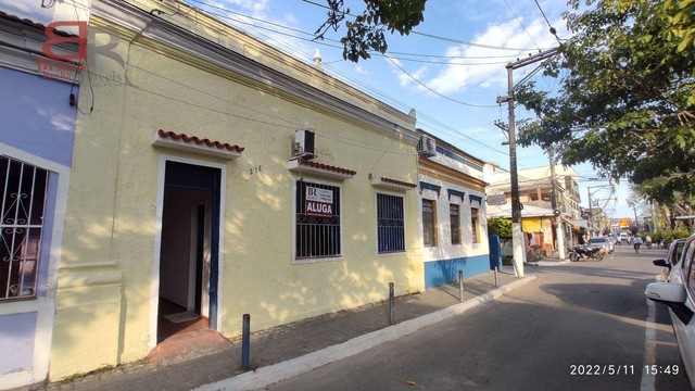 Casa para alugar, 360 m² por R$ 2.200,00/mês - Centro - Magé/RJ