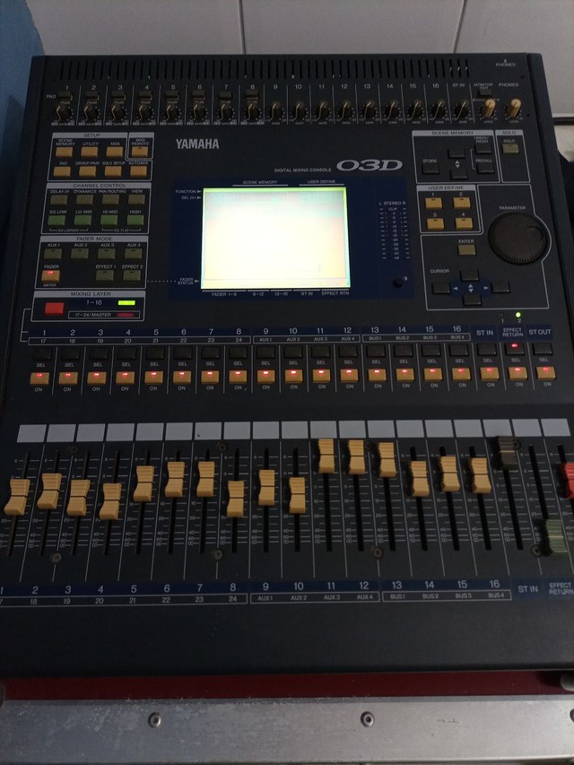 MESA SOM YAMAHA O3D - Foto 5