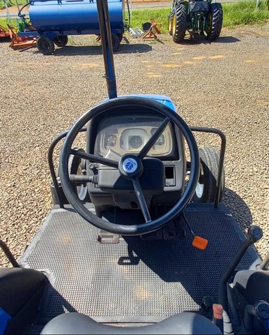 Trator New Holland TL 75