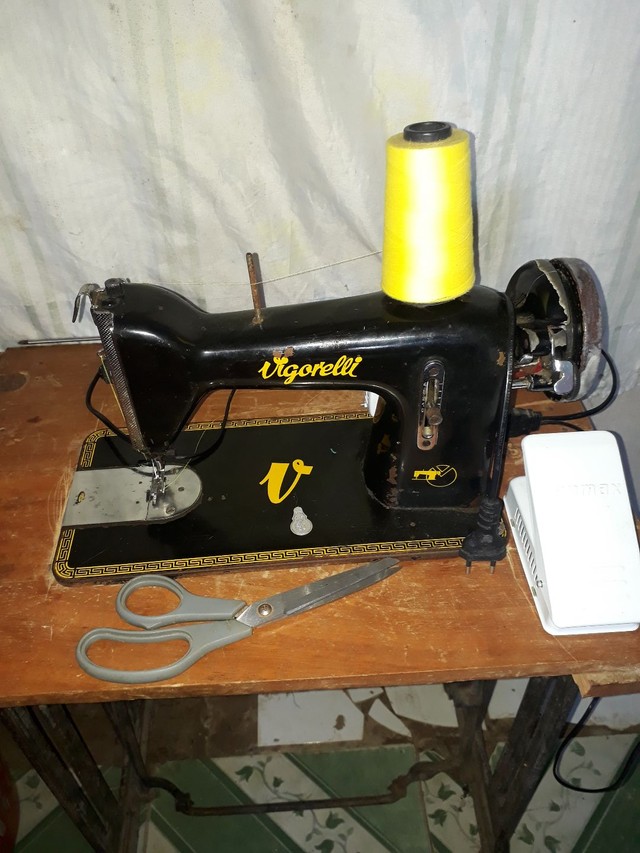 Máquina de costura  - Foto 3