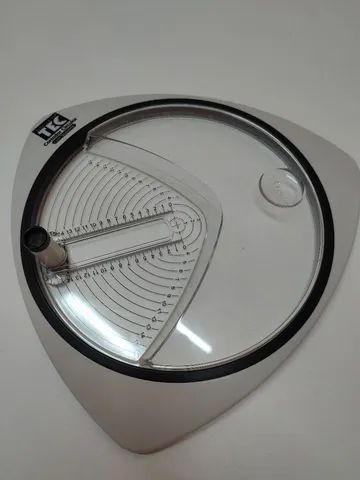 Cortador circular com suporte Toke e Crie - usado