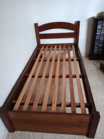 Vemdo Cama De Solteiro De Imbuía Maciça