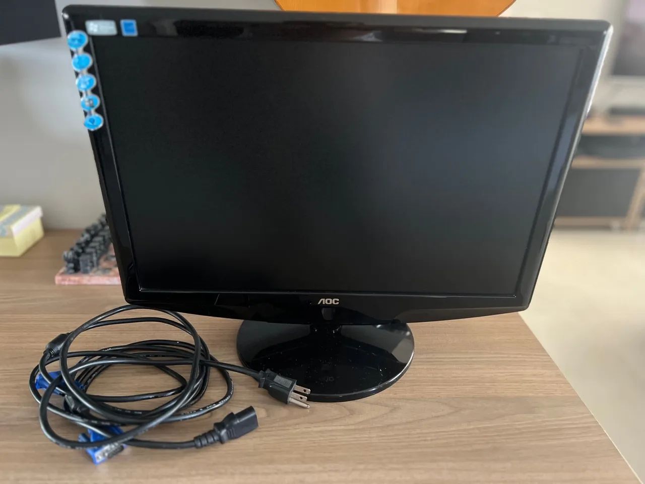 Monitor AOC LCD 19? W (1680x1050) com entrada VGA
