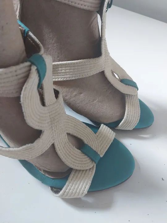 Sandálias de corda azul e branco - Foto 2