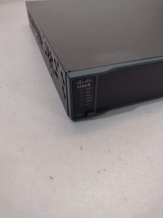 Switch Cisco Catalyst 24p - Foto 2