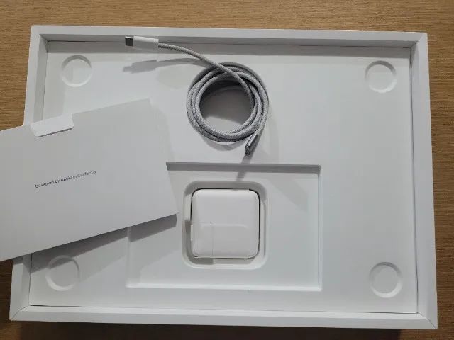 MacBook Air M2 Space Gray - 8 / 256 GB - 13,6 polegadas - Foto 2