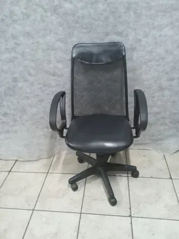 Cadeira Giratória 10% Desc. À Vista!
