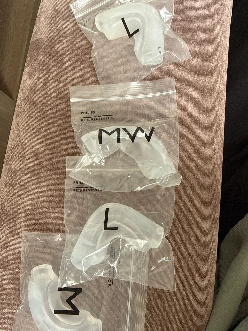 Almofada nasal philips respironics dreamwear - Foto 2