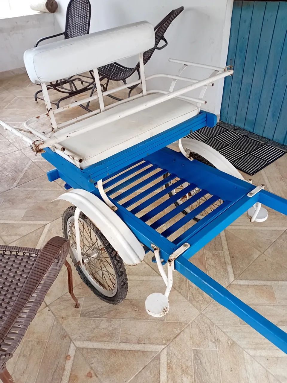 Charrete de lazer com assento duplo e rodas - Foto 2