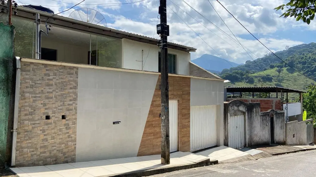 Casa 249m² Ocupada no Floresta em Coronel Fabriciano/MG