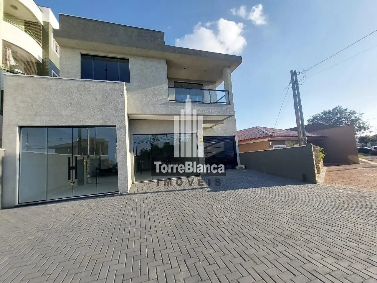 Sala Comercial para locação, 2 cozinhas, 2 banheiros, 3 vagas rotativas, 100m², Próximo ao