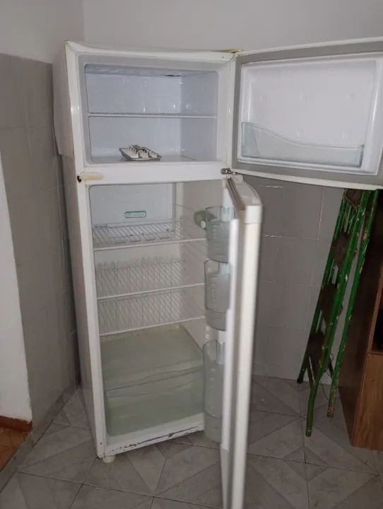Geladeira Consul 334 L - Foto 2