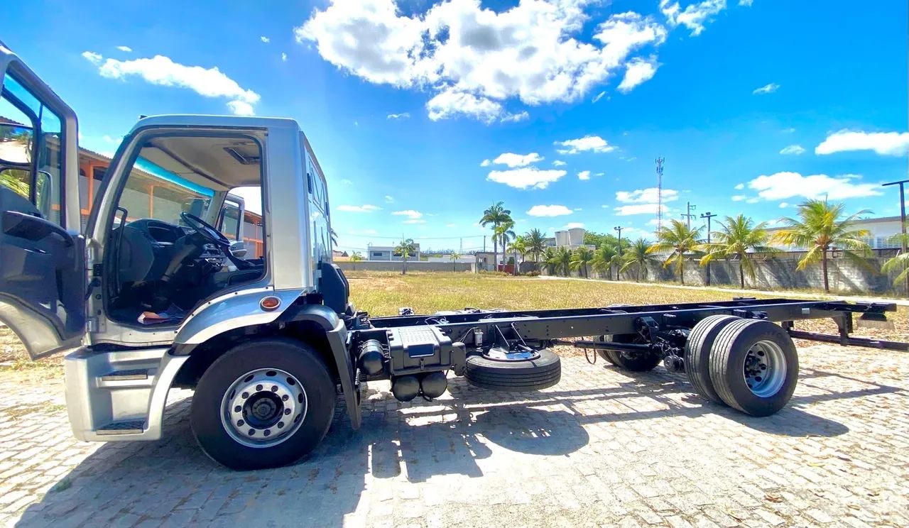 Vende se caminhão ford 1519 ano 2015  - Foto 5