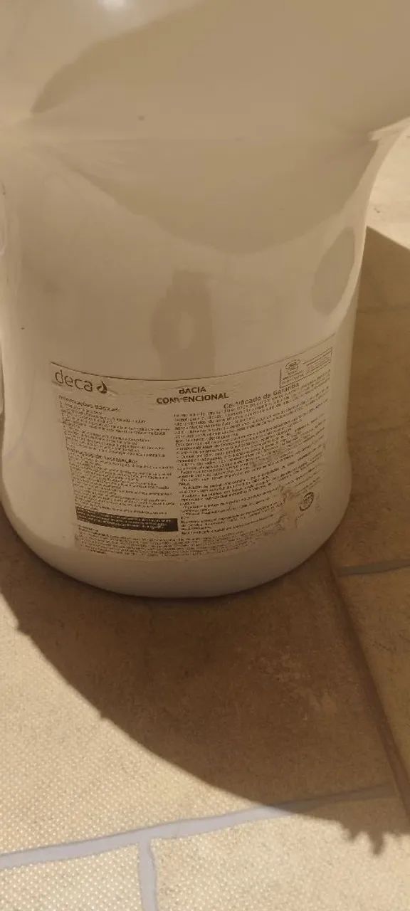 2 vasos sanitários64840810942082123