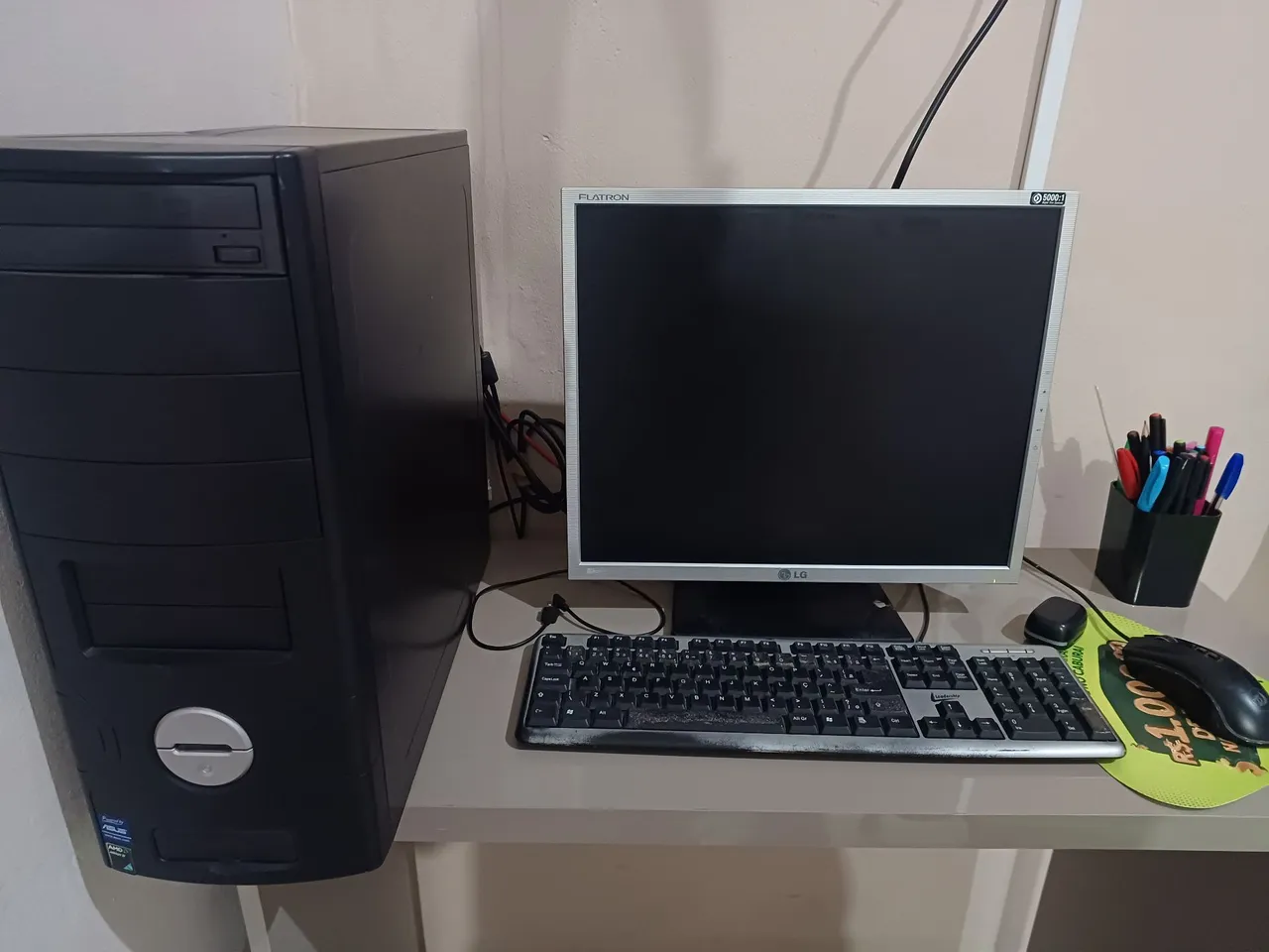 PC COMPLETO PARA ESTUDOS EM EXCELENTE ESTADO