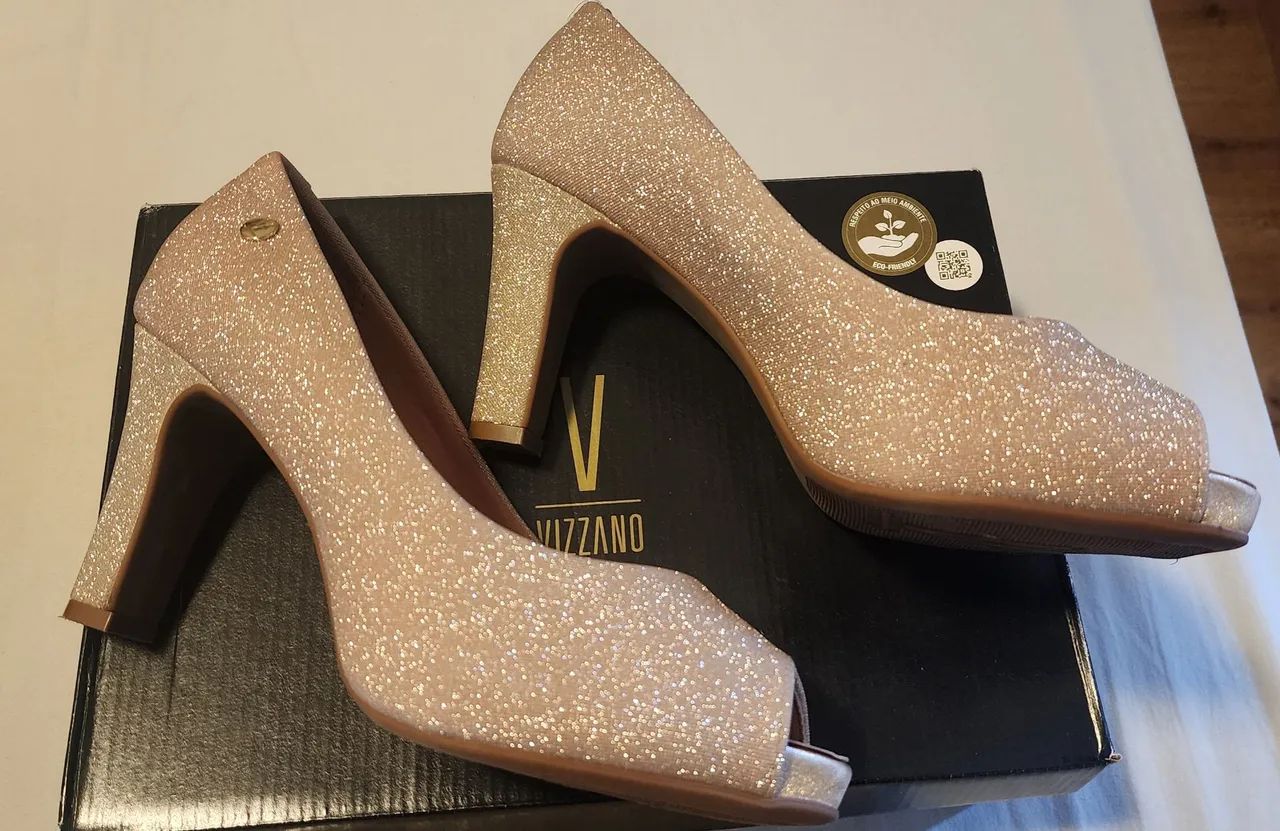 Peep Toe Vizzano Dourado N37 + Clutch Dourada - Foto 2