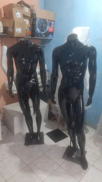 Manequim masculino de fibra de vidro  - Foto 4