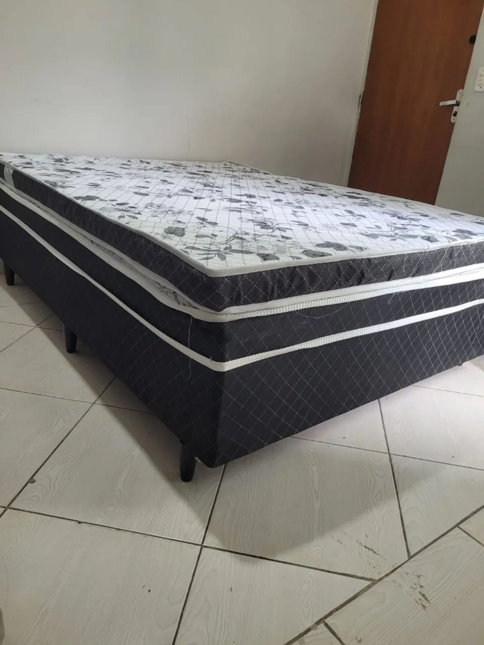 Cama conjugado mais colchão 