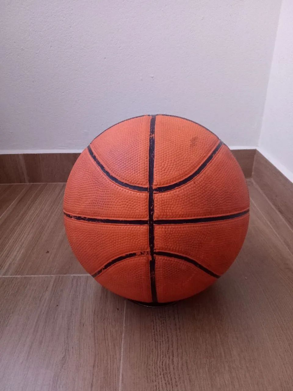 Bola de Basquete Adidas - Foto 3