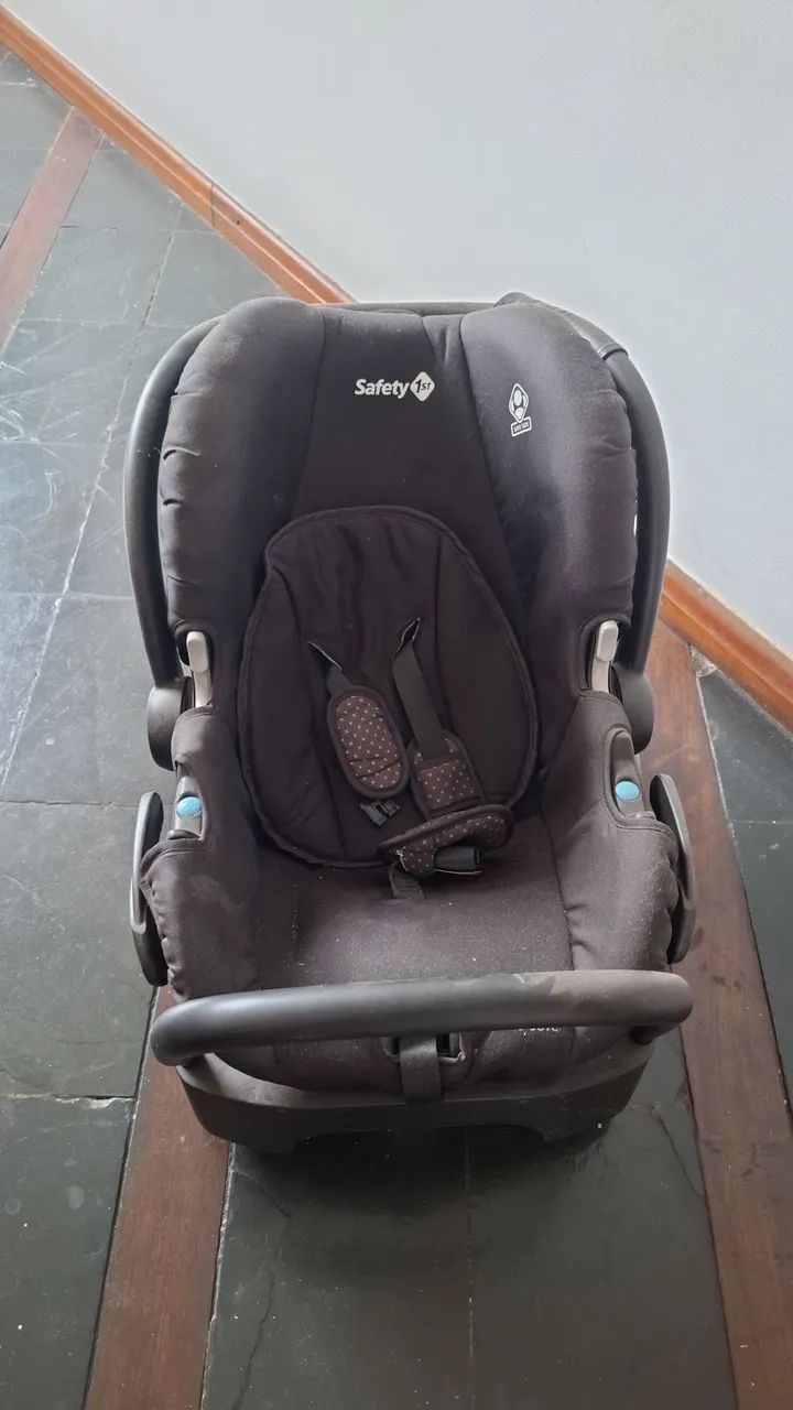 Carrinho e bebe conforto