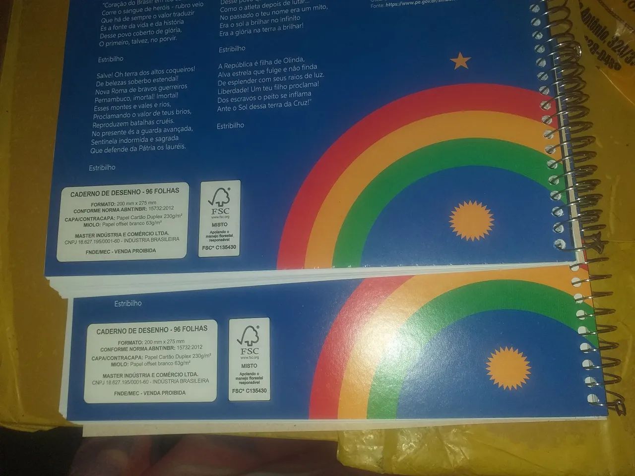 2 cadernos de desenhos novos - Foto 5
