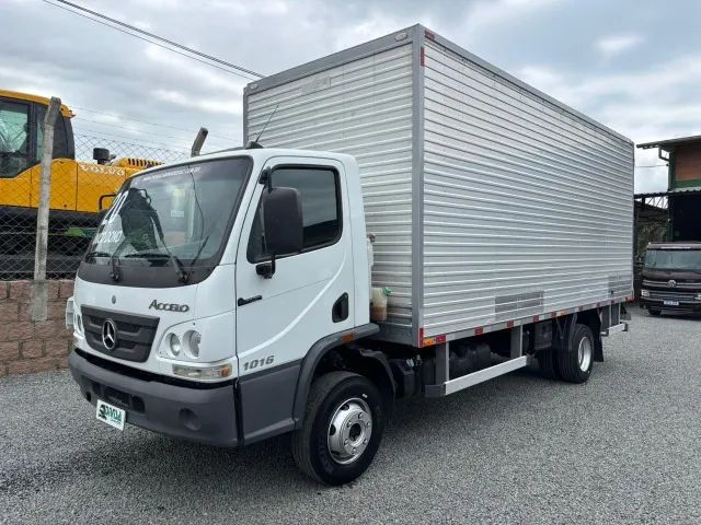 Mercedes-Benz Accelo 1016 Automático - Foto 15