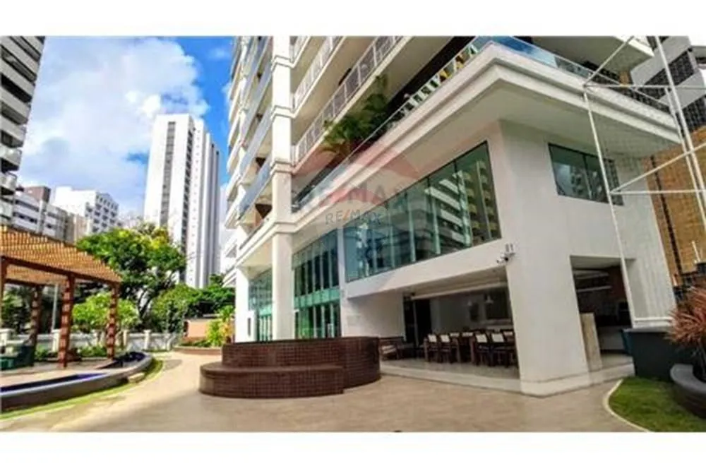ABSOLUT CONDOMINIUM