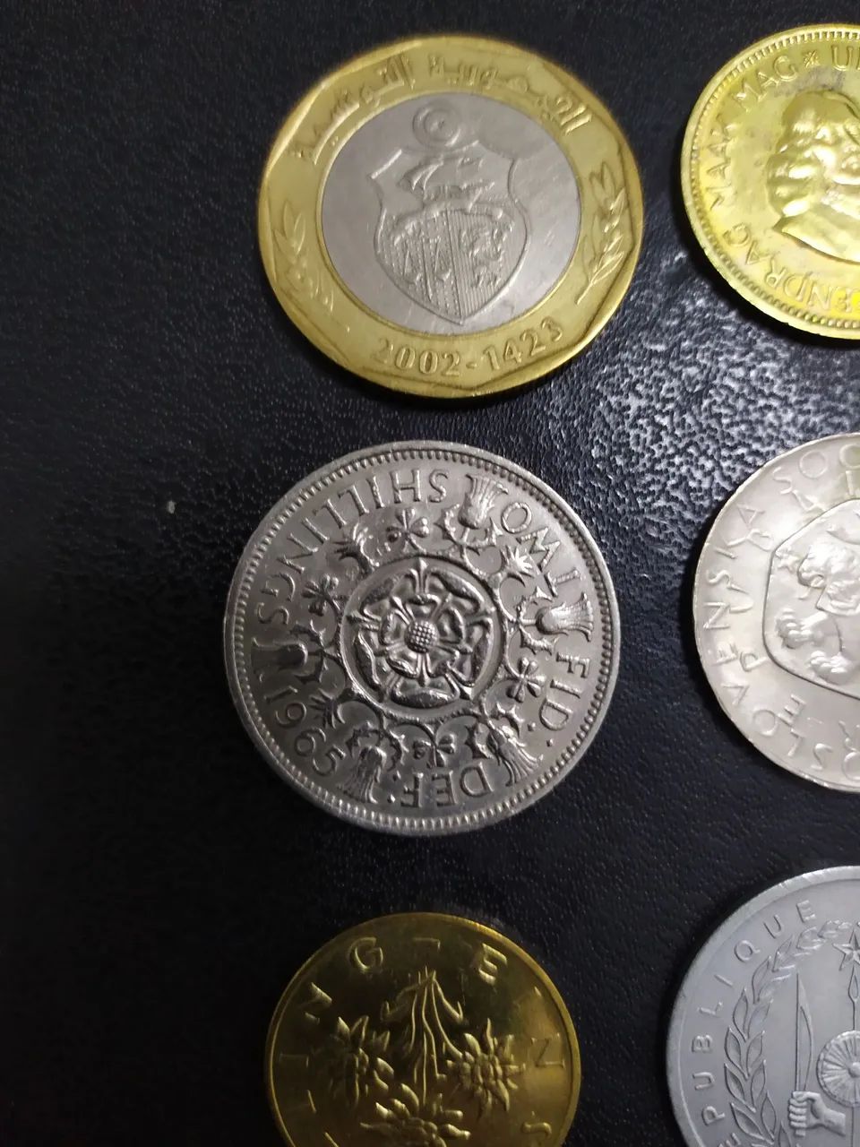 Coleção de Moedas internacionais antigas 12 peças  - Foto 3