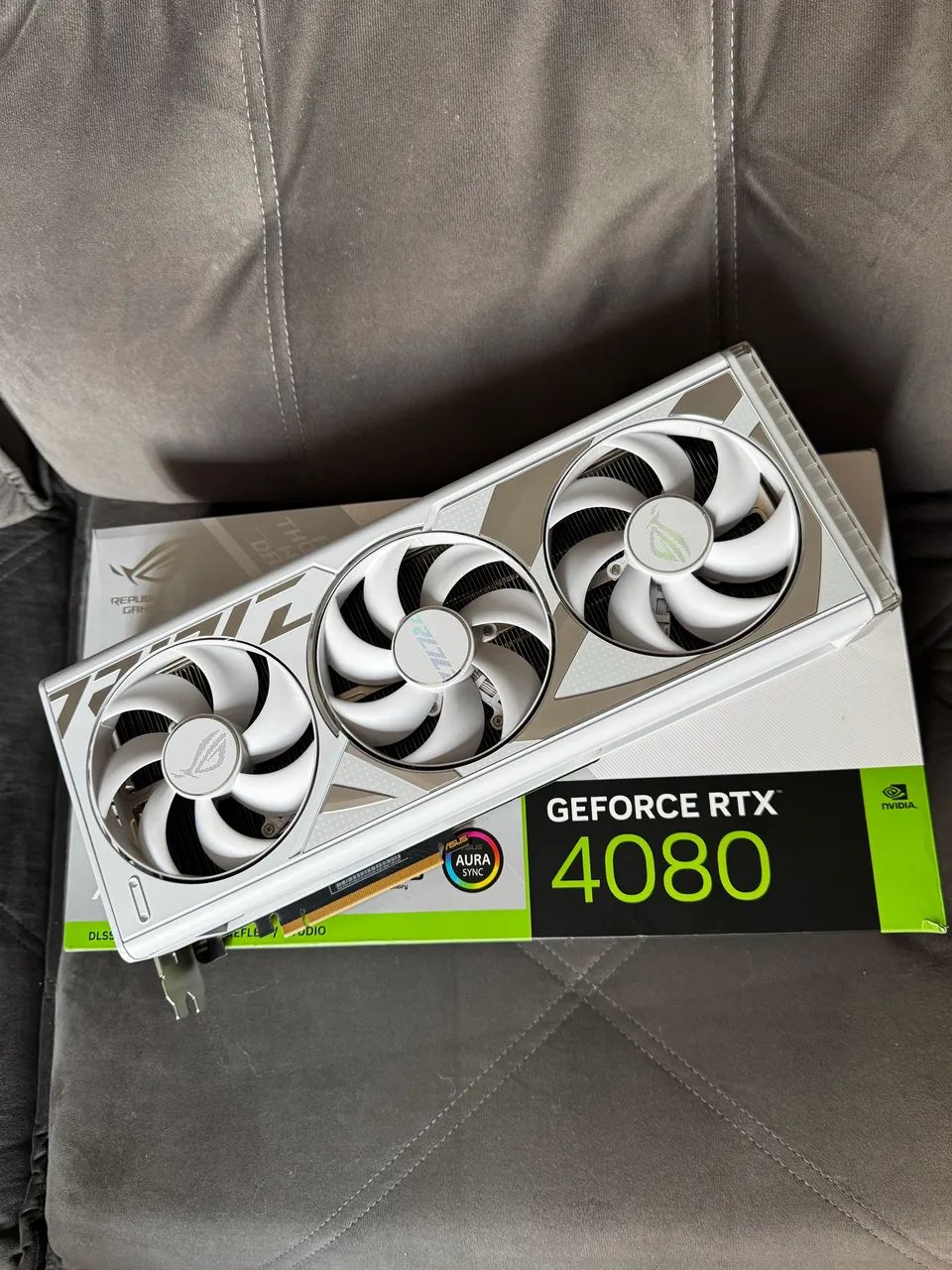 RTX 4080 ROG STRIX OC 16GB white edition 