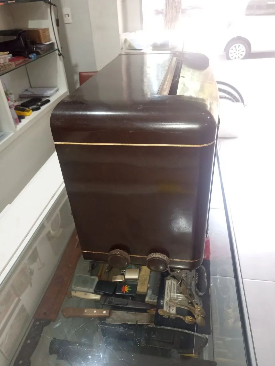 ? Rádio Antigo em Baquelite - AM - Valvulado - 220V - Vintage<br> - Foto 3