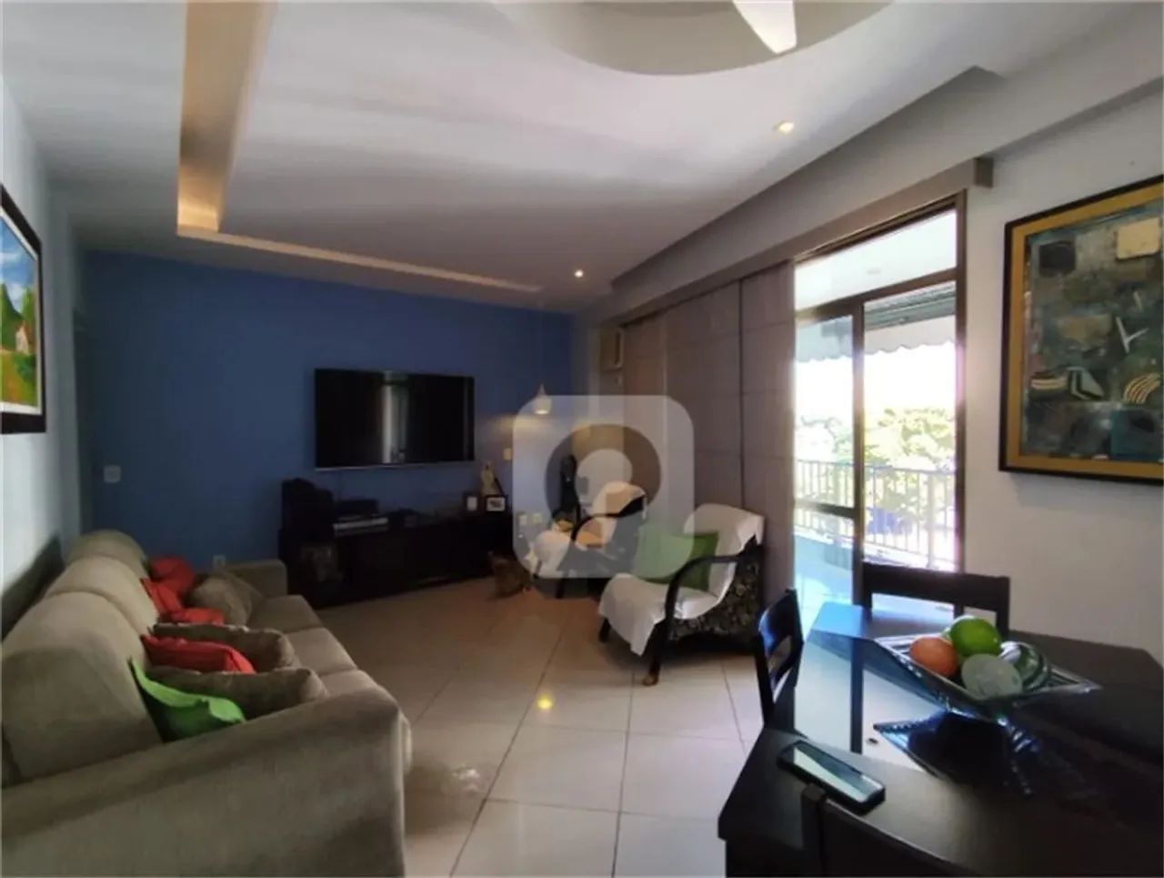 Sala dois quartos com varandão junto ao metrô! - Foto 2