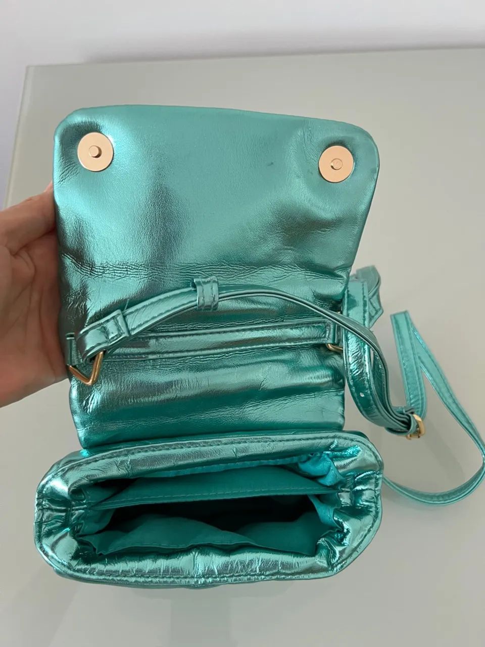 Bolsa feminina de ombro verde metalizada - Foto 4