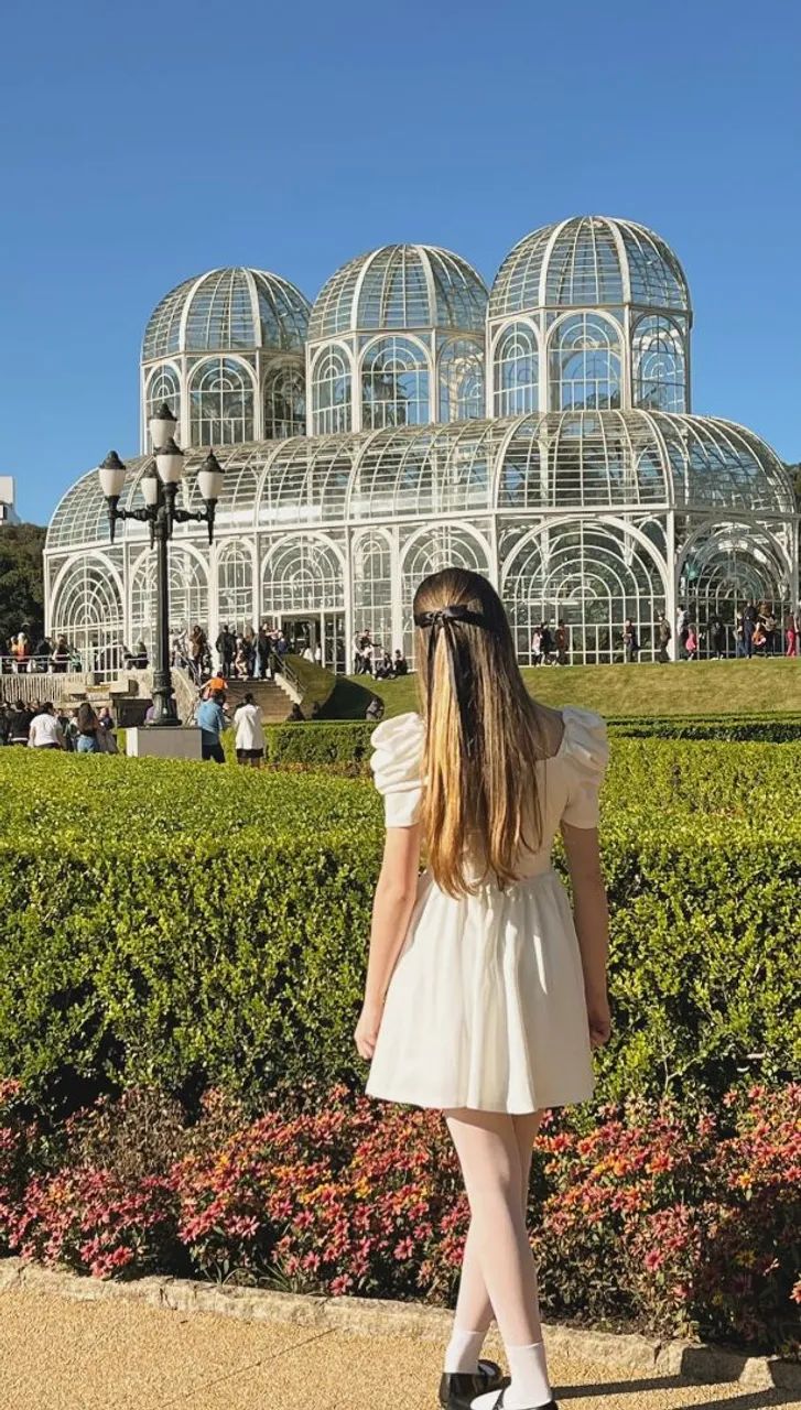 Vendo roupa vestido off white branco 