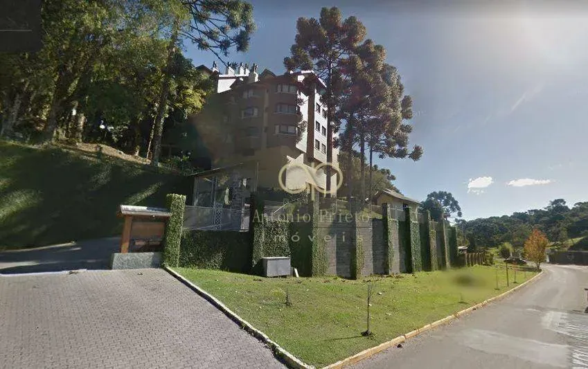 Apartamento no Ed. Lagos de Gramado
