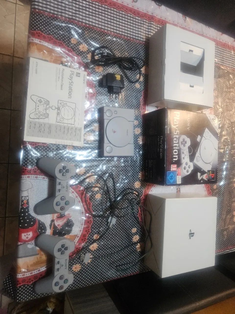 ps1 classic mini original sony com 2 controles e jogos e caixa