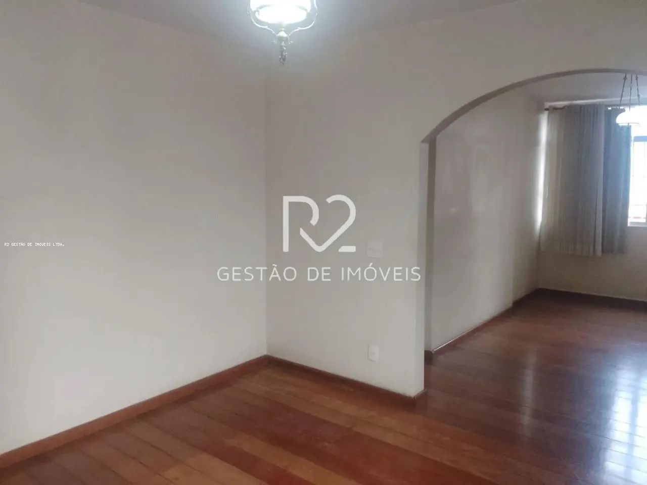 Apartamento para Locação em Niterói, Icaraí, 2 dormitórios, 2 banheiros