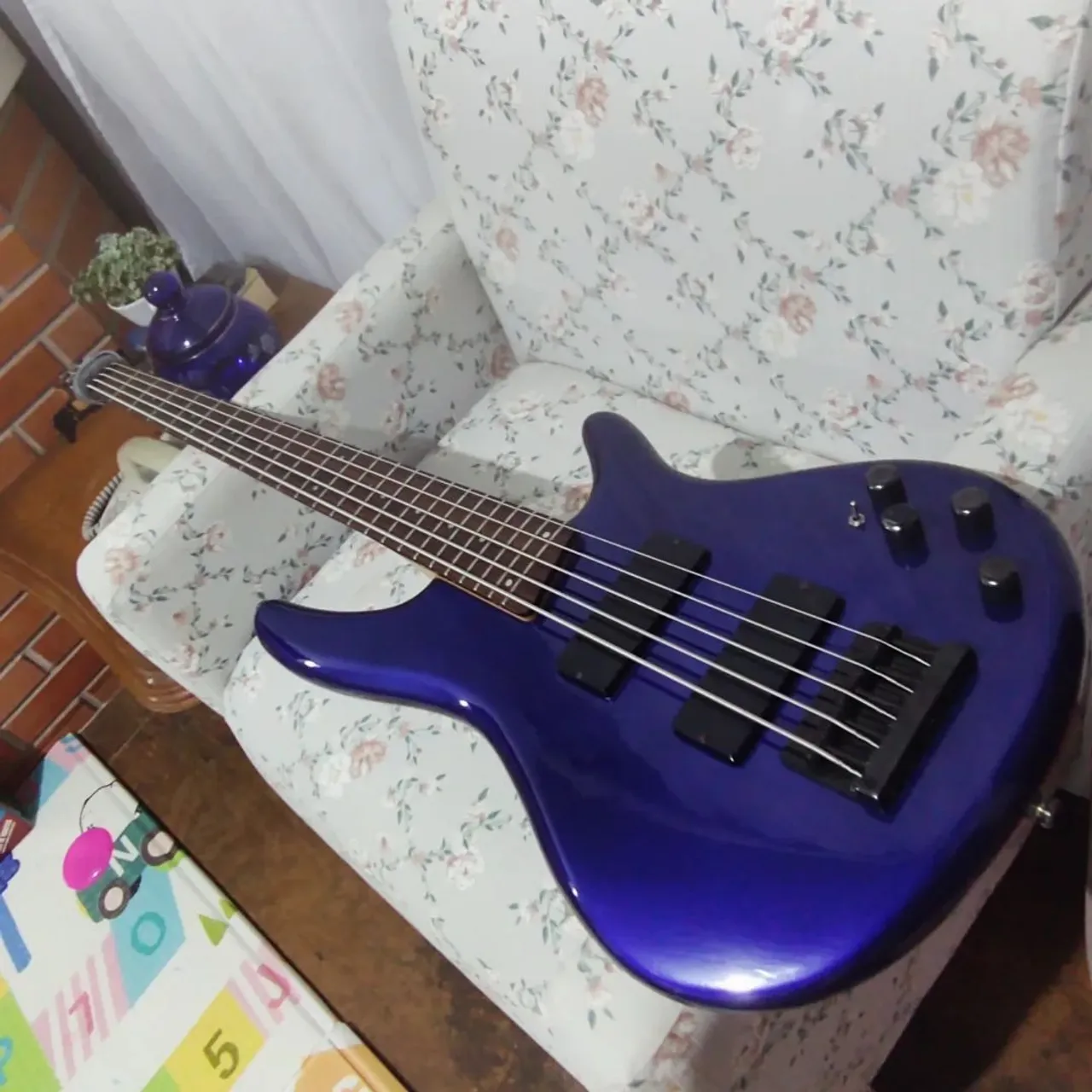 Baixo Ibanez SDGR 405 ativo - 5 cordas - Coreano