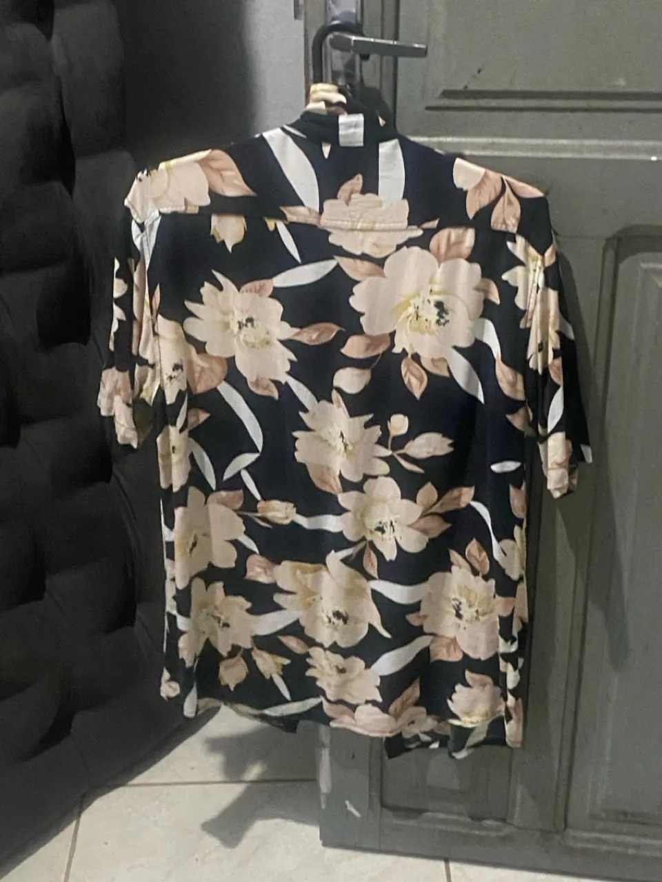 Camisa Floral Estilosa