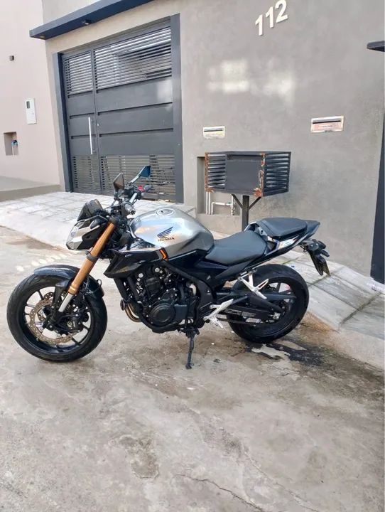 Cb 500 ano 2023 aceito troca km 9.600 