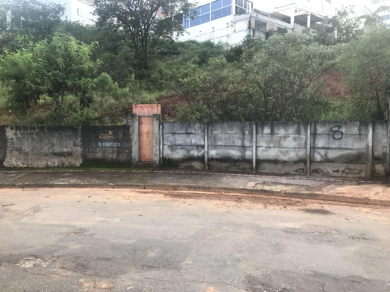 Lote com 900 m² à venda no Estoril, em BH