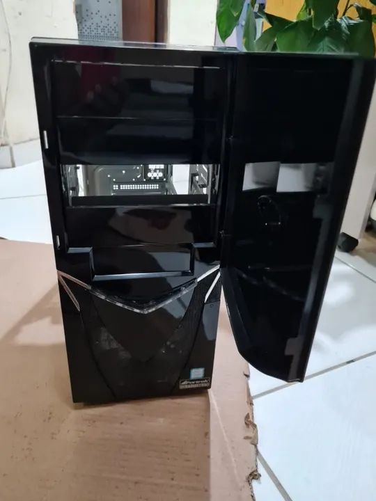 Gabinete ou CPU Gamer Xcalibur marca Fortrek