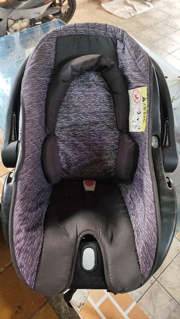 Carrinho de Bebê com Bebê Conforto - Foto 4