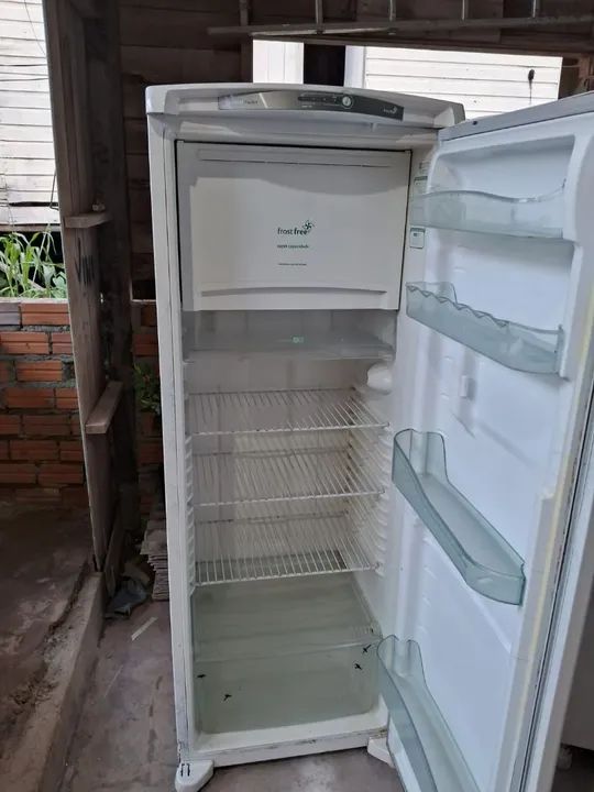 Vendo geladeira Consul funcionando perfeitamente  - Foto 2