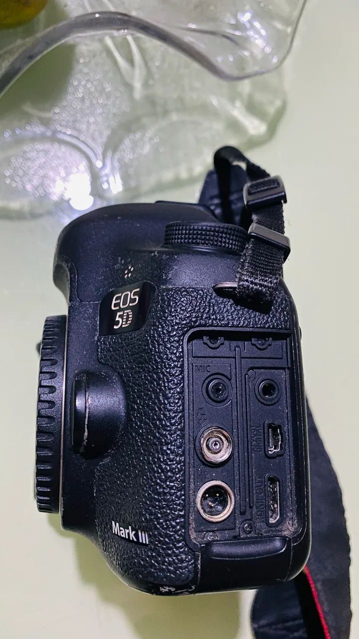 Câmera Canon 5D Mark III - Foto 4