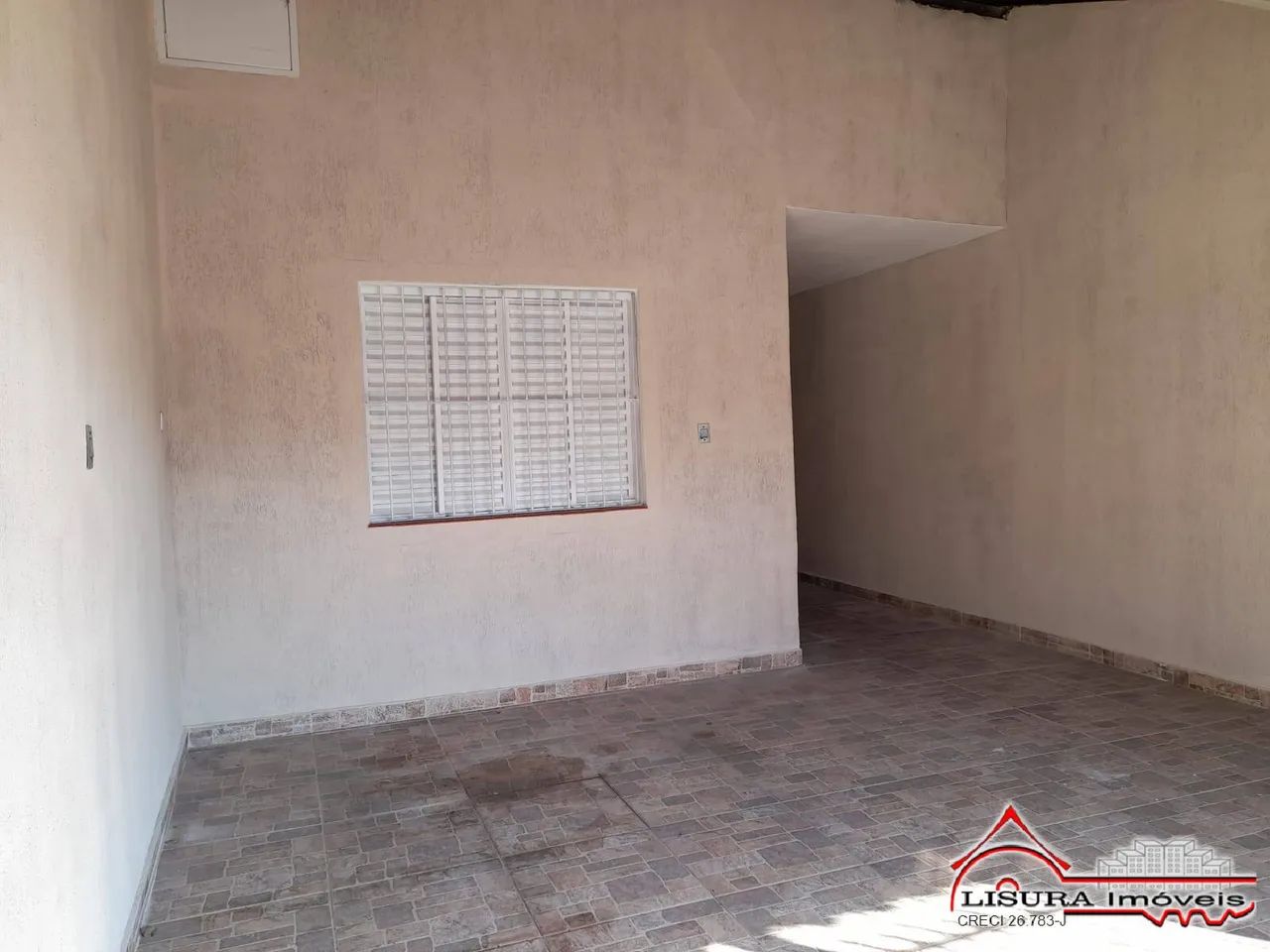 (I) CASA NO JD EMILIA JACAREI SP PARA LOCAÇÃO
