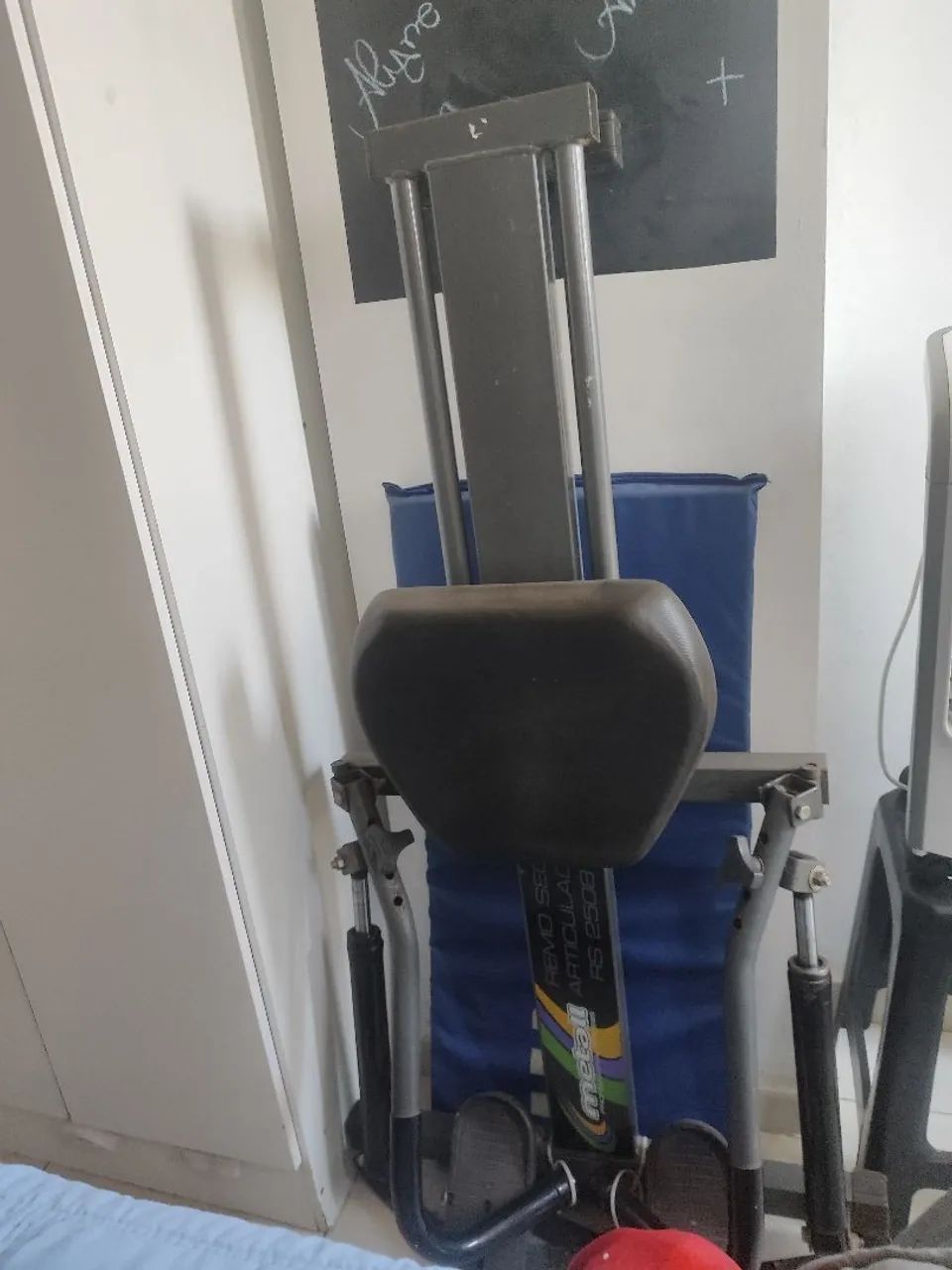 Vendo simulador de remo usado em bom estado 
