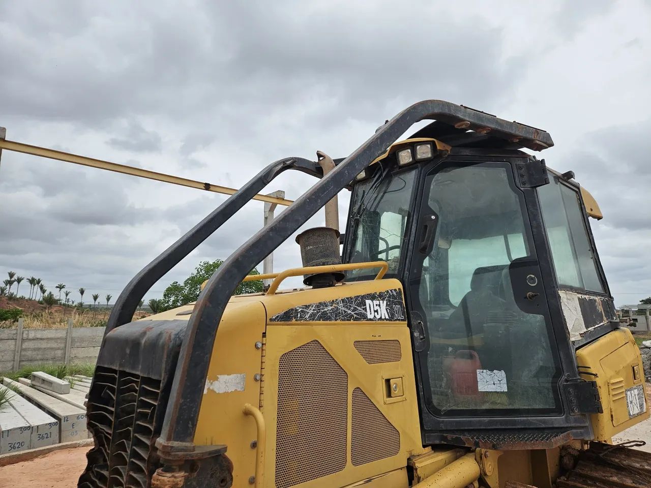 Vendo trator CAT D5K Ano 2011